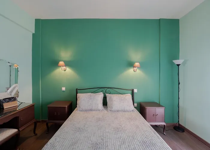 Central & Bright 2Bd Apt In Corfu Town Near Port