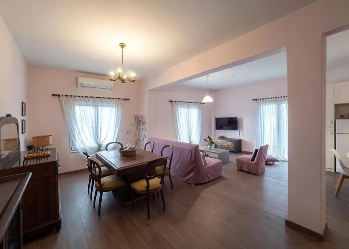 Central & Bright 2Bd Apt In Corfu Town Near Port