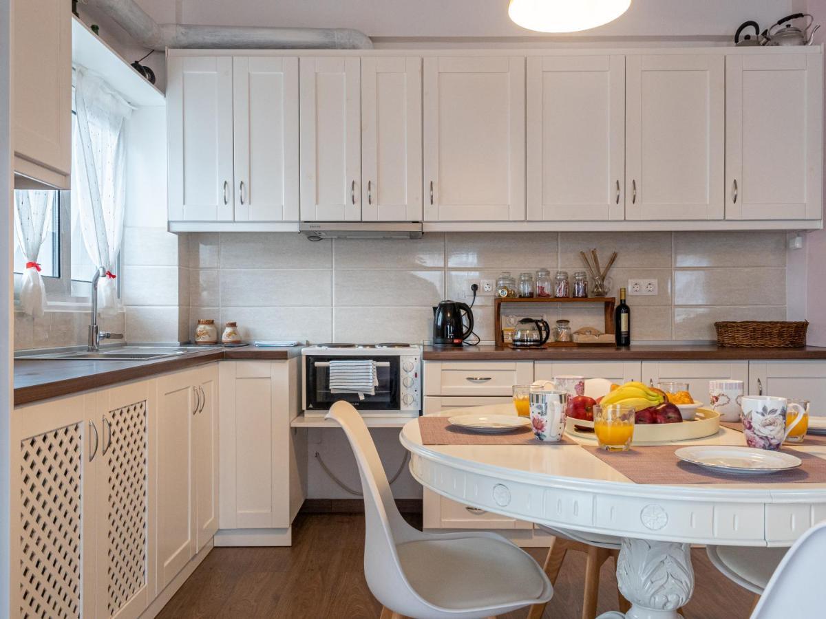 & Bright 2bd In Corfu Town Near Port Apartment