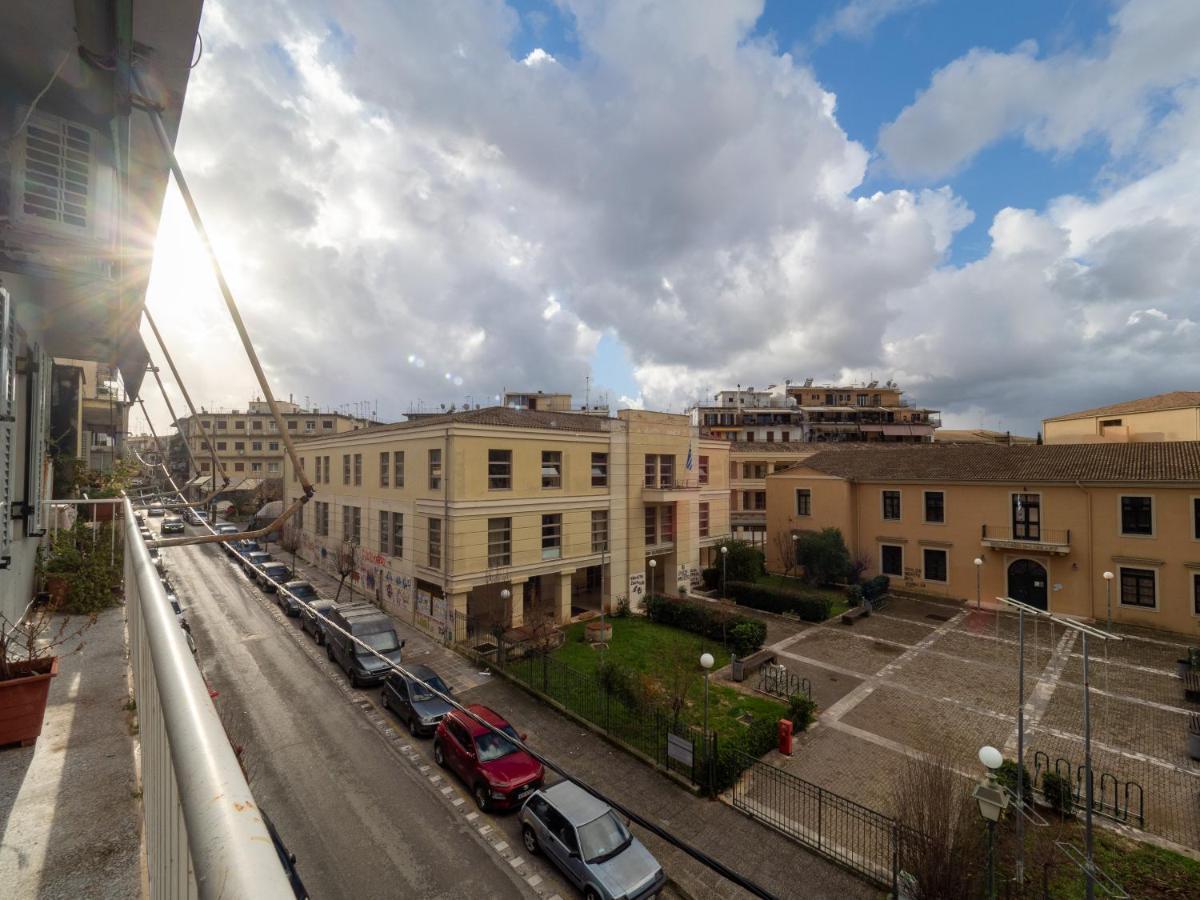 & Bright 2bd In Corfu Town Near Port Corfu (city)