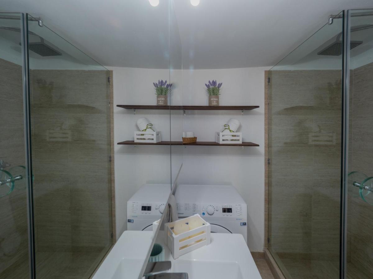 & Bright 2bd In Corfu Town Near Port *